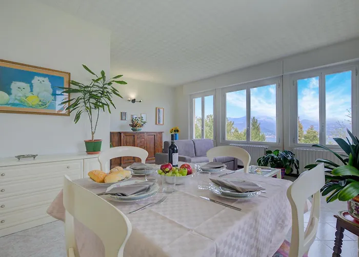 Lorenza Rooftop View - Happy アパート