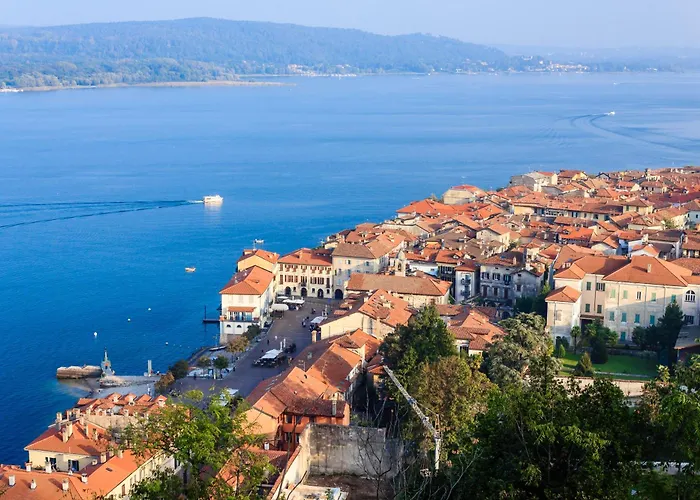 アパート Lorenza Rooftop View - Happy *