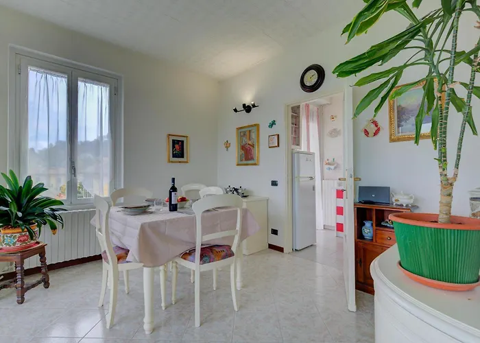 Lorenza Rooftop View - Happy アパート *